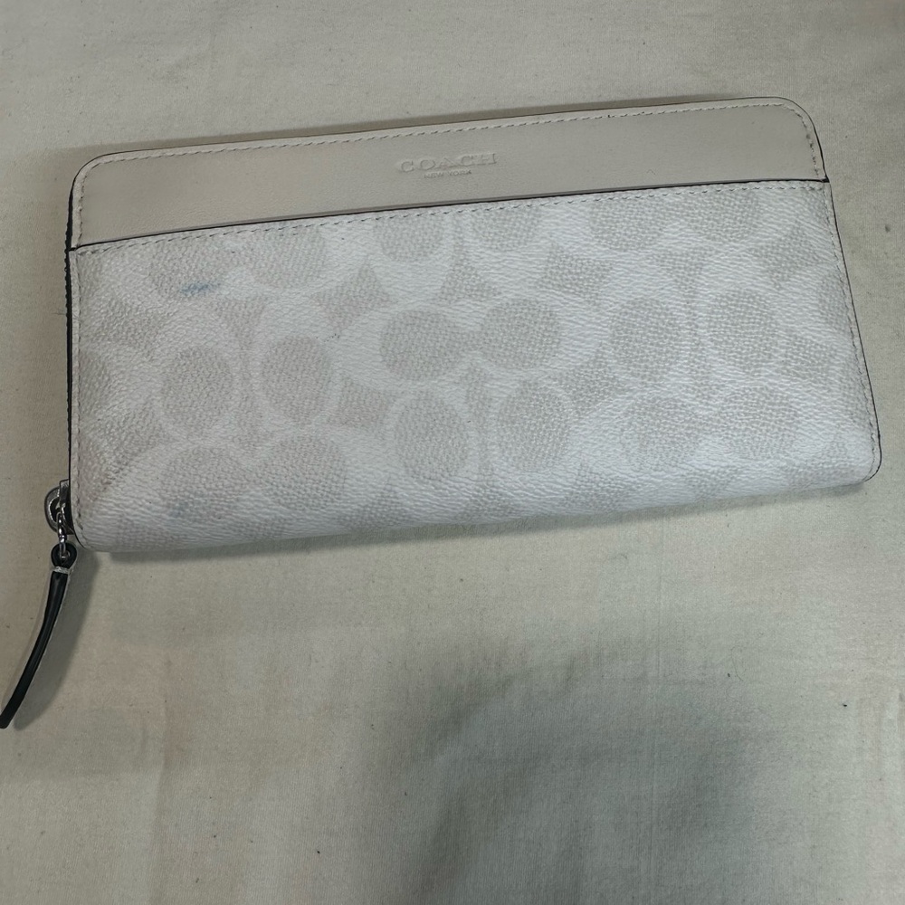 Coach White Signature Zip Wallet